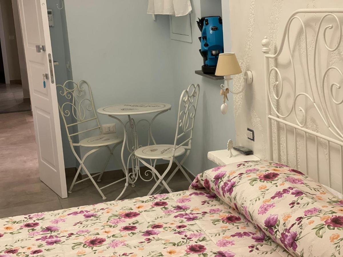 Beb La Gemma Bed & Breakfast Napoli Dış mekan fotoğraf