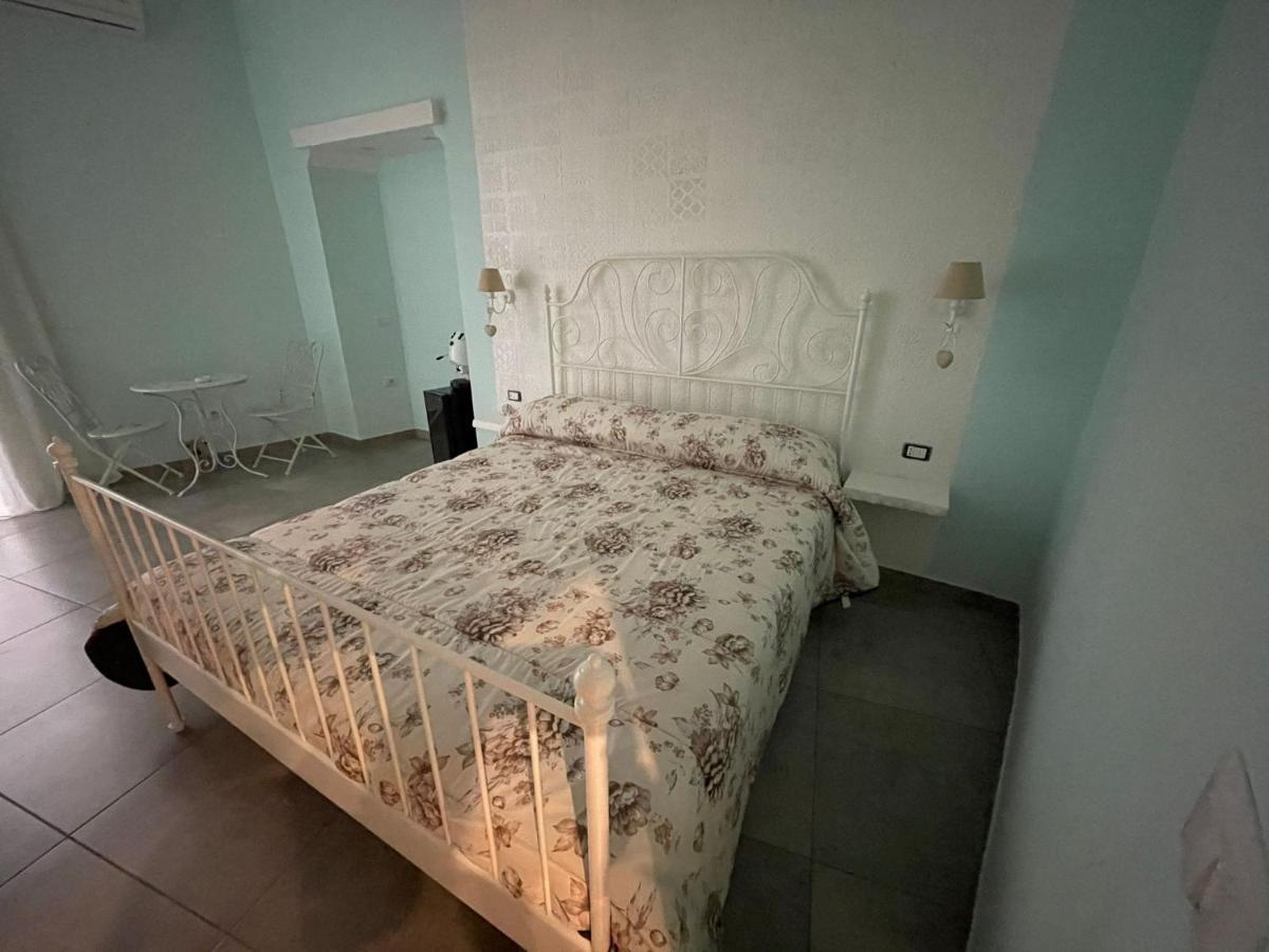 Beb La Gemma Bed & Breakfast Napoli Dış mekan fotoğraf