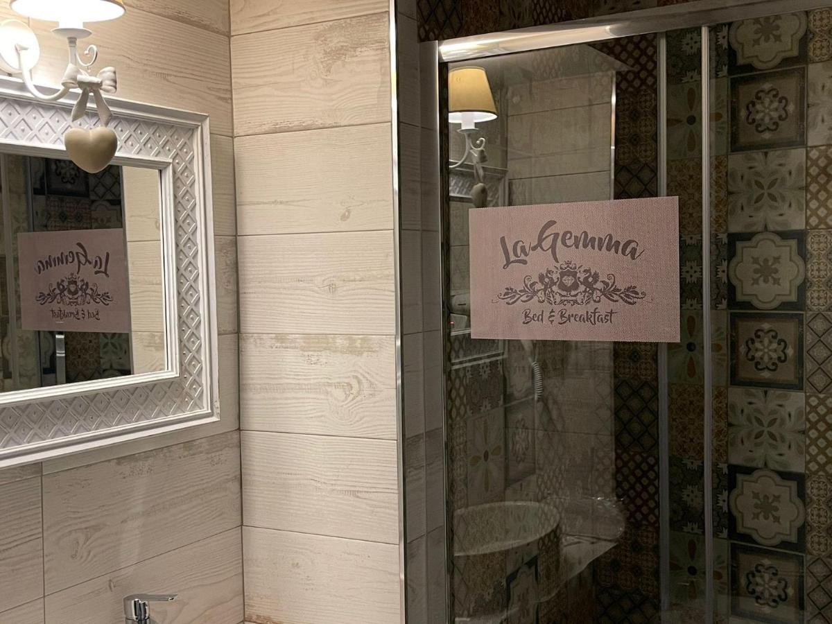 Beb La Gemma Bed & Breakfast Napoli Dış mekan fotoğraf