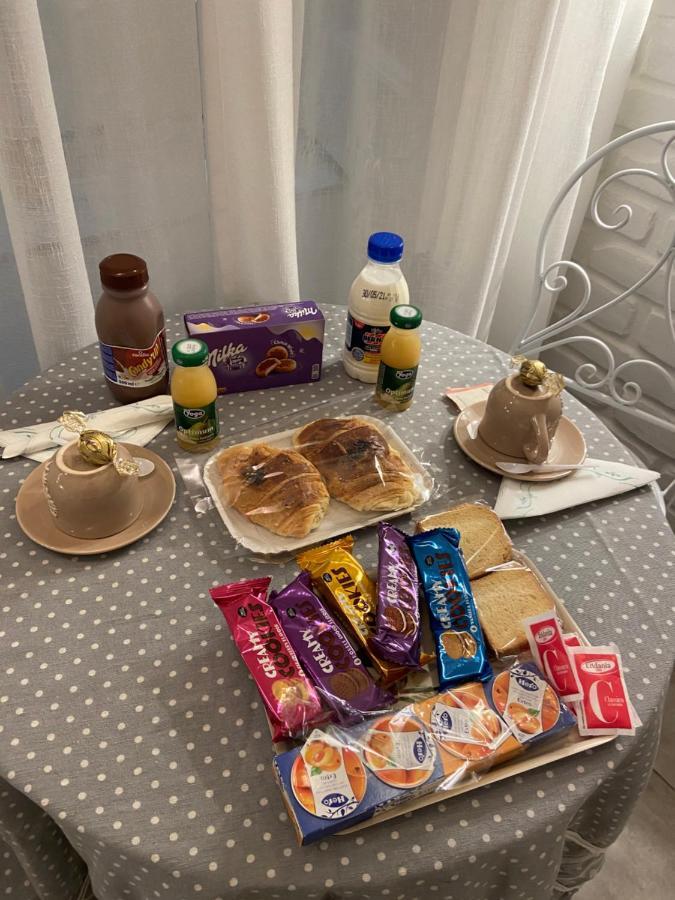 Beb La Gemma Bed & Breakfast Napoli Dış mekan fotoğraf