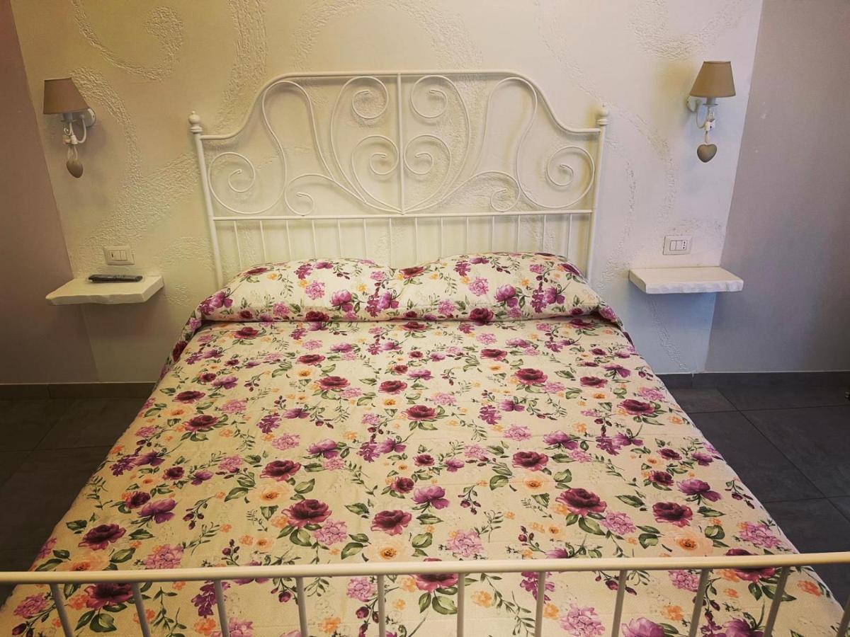 Beb La Gemma Bed & Breakfast Napoli Dış mekan fotoğraf