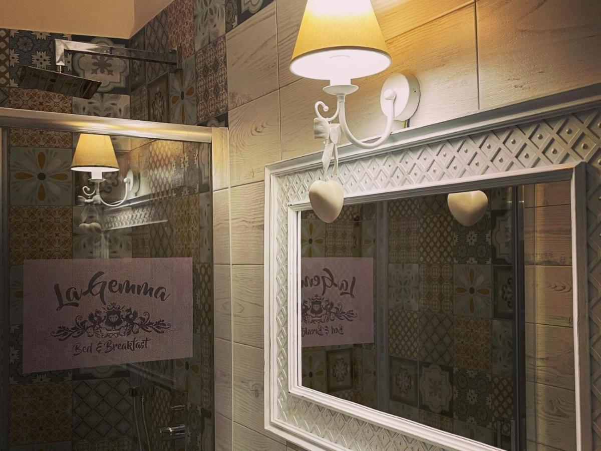 Beb La Gemma Bed & Breakfast Napoli Dış mekan fotoğraf