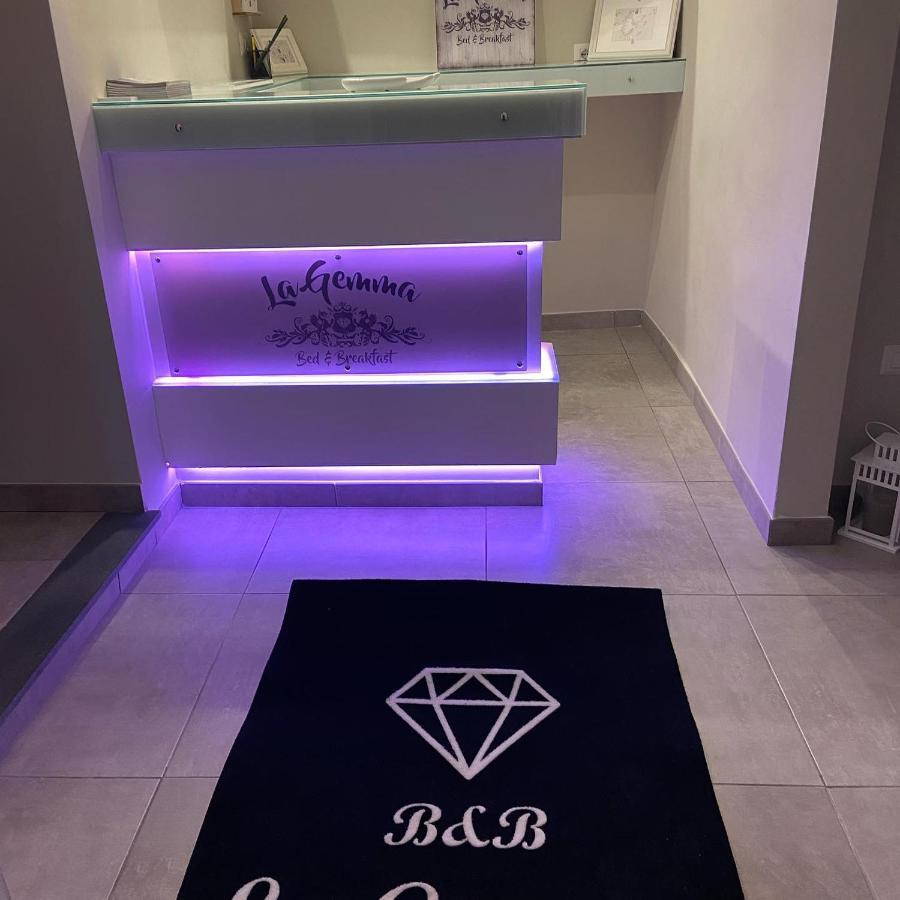 Beb La Gemma Bed & Breakfast Napoli Dış mekan fotoğraf
