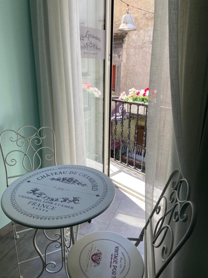 Beb La Gemma Bed & Breakfast Napoli Dış mekan fotoğraf