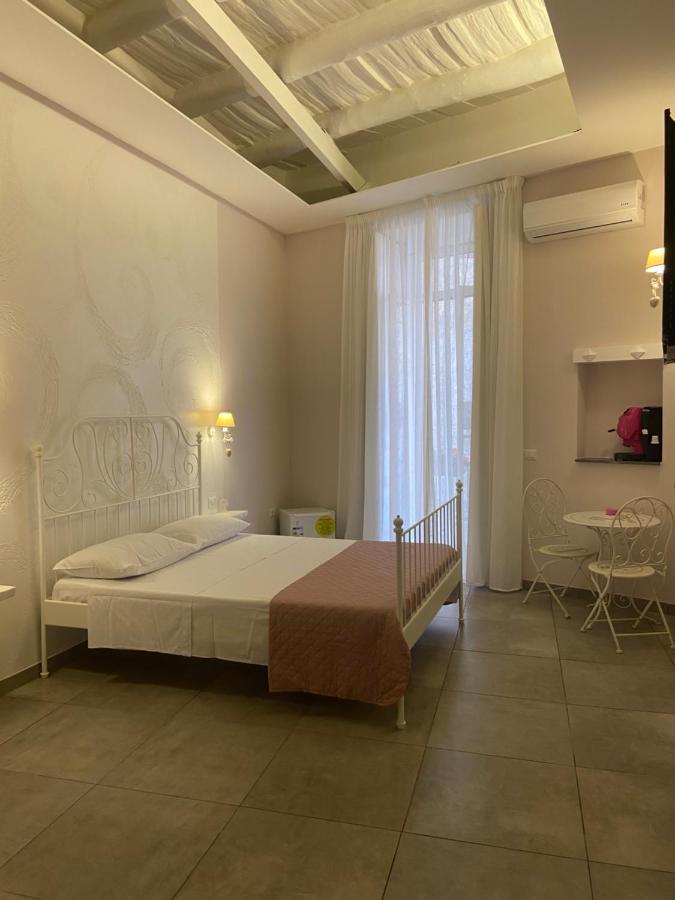 Beb La Gemma Bed & Breakfast Napoli Dış mekan fotoğraf