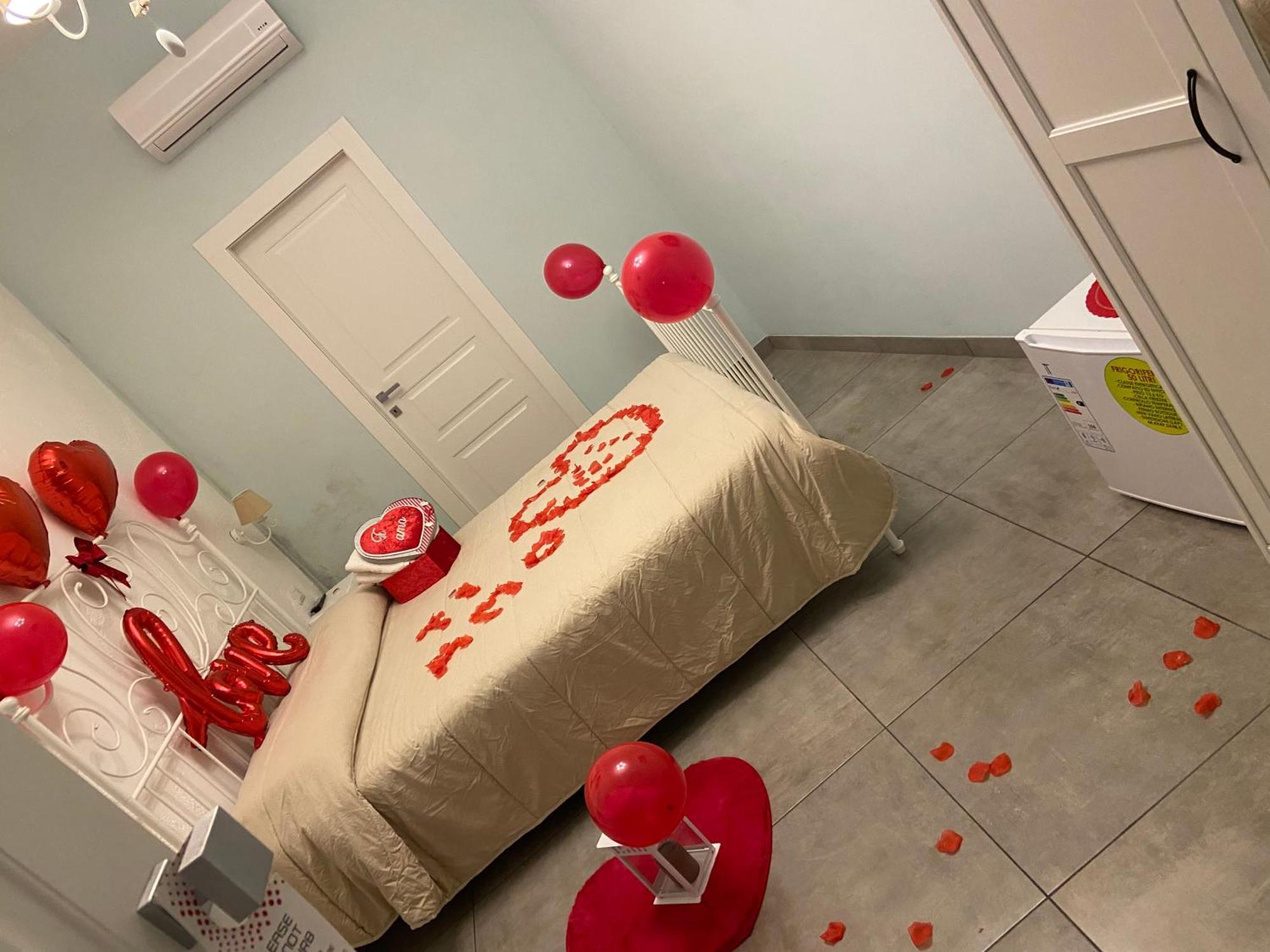 Beb La Gemma Bed & Breakfast Napoli Dış mekan fotoğraf