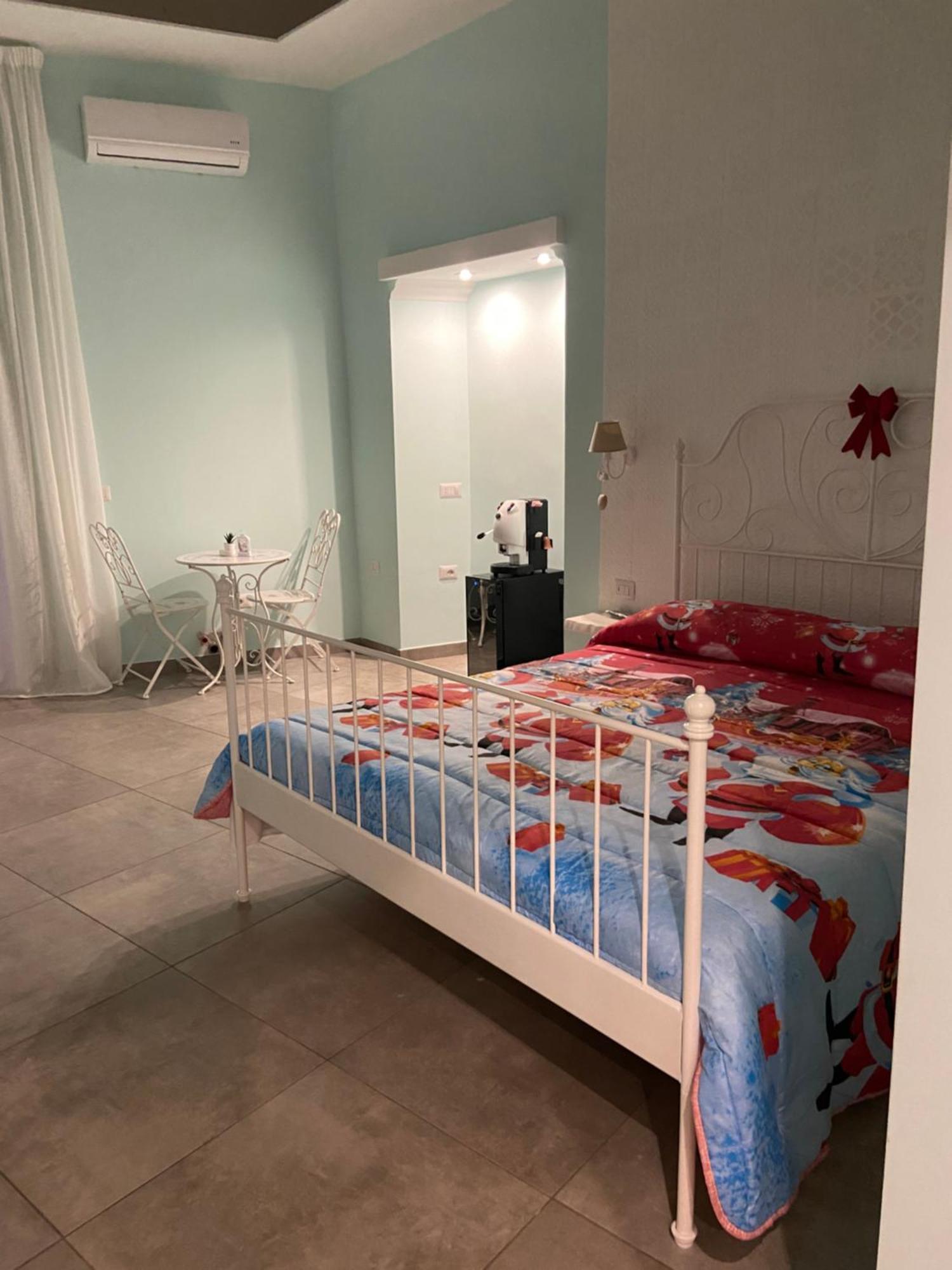 Beb La Gemma Bed & Breakfast Napoli Dış mekan fotoğraf